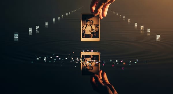 「写された過去」は信じられるか？代行された記憶と偽の思い出